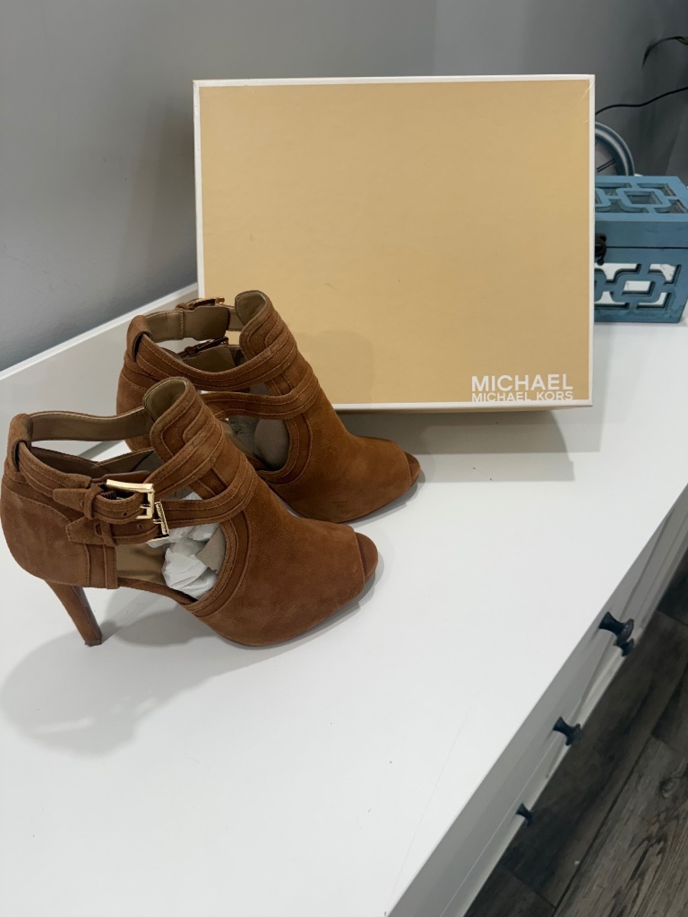 Michael Kors Berkeley Brown Suede Platform Heels Size 8